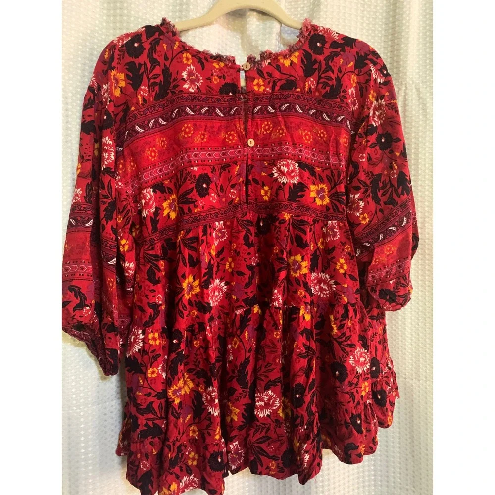 Easel Red Floral Paisley Babydoll Tunic Top Frayed Neck 3/4 Sleeve Womens Medium - Picture 7 of 10